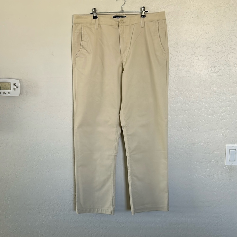 BRAND NEW Cream Forever 21 Pants Size 33